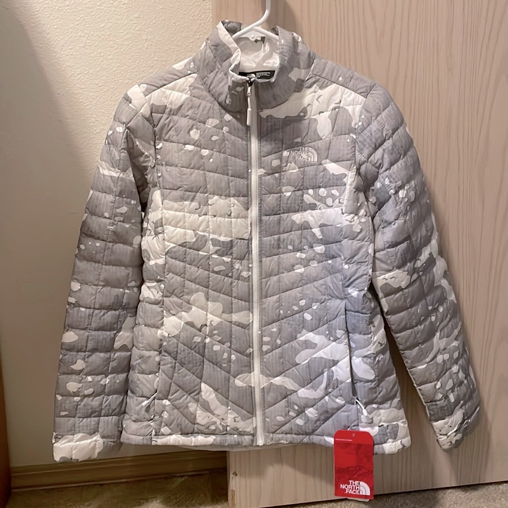 Women’s North Face Thermal Trek Jacket… size M